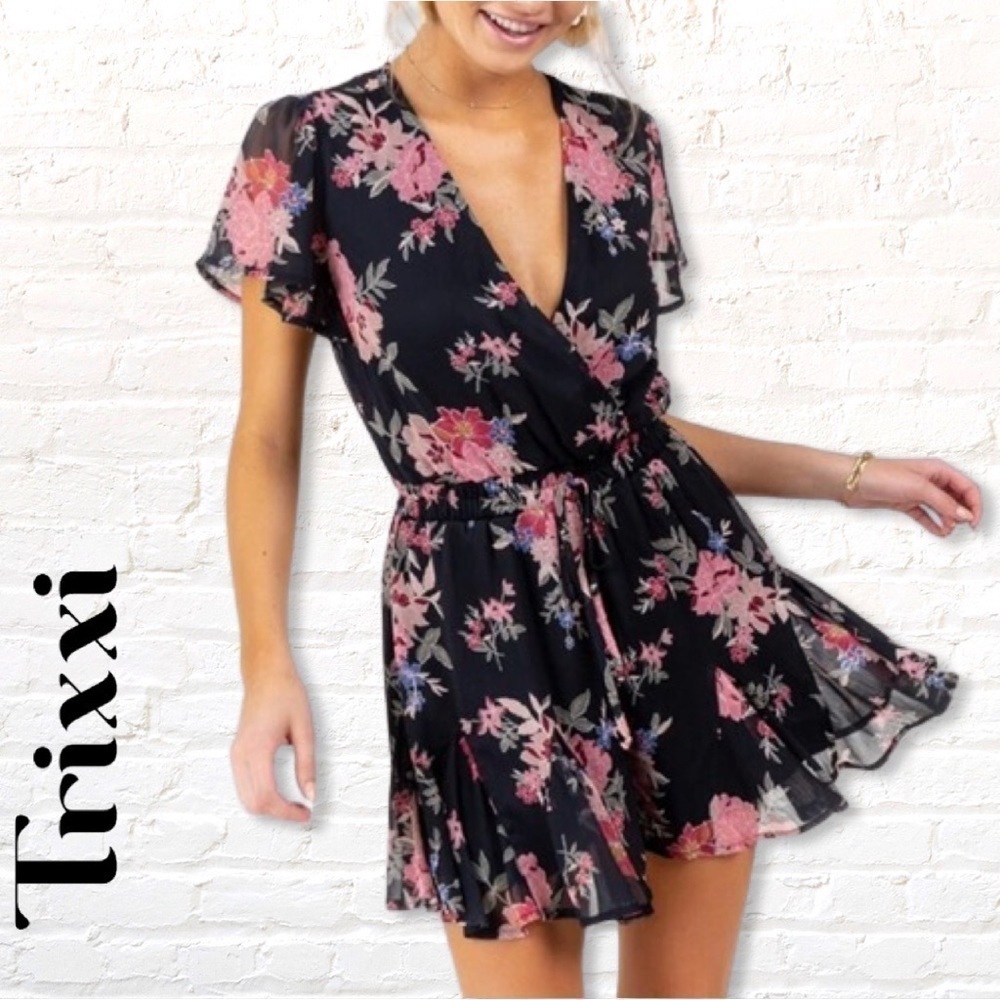 🎁3 for $30 Francesca’s Trixxi Raenell Floral Wrap Godet Romper Size Small